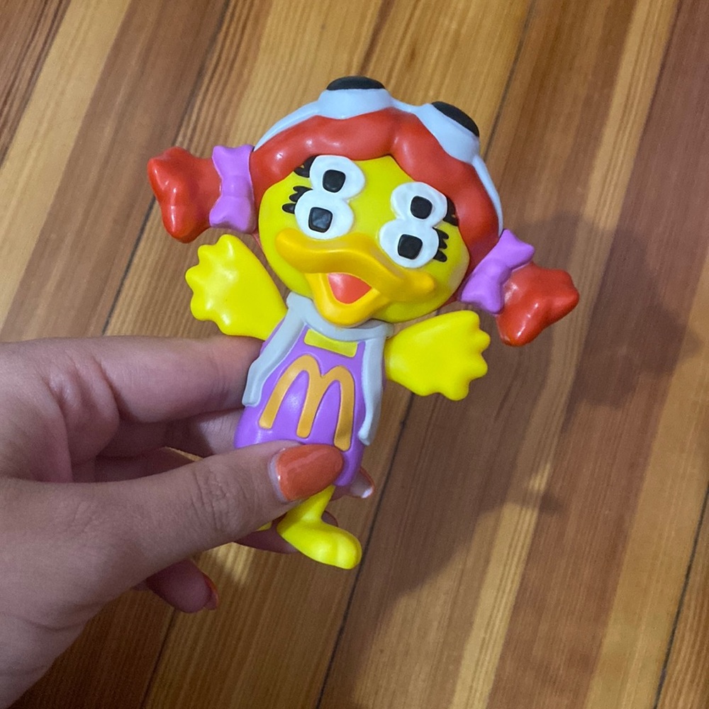 🚨SOLD🚨 Birdie McDonald’s toy